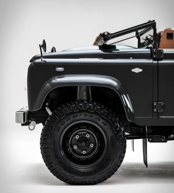 hedonic-land-rover-defender-90-soft-top-7.jpg | Image