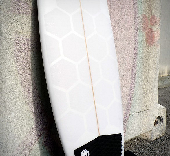 hexatraction-surfboard-grips-2.jpg | Image