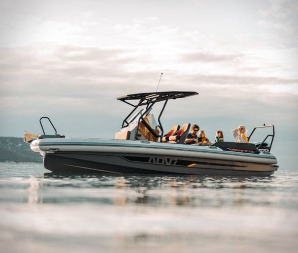 highfield-adv7-crossover-boat-2.jpg | Image
