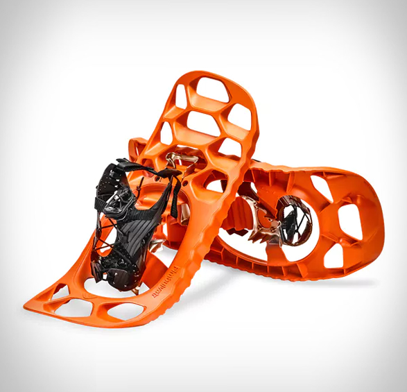 hikr-lightweight-snowshoes-2.jpg | Image