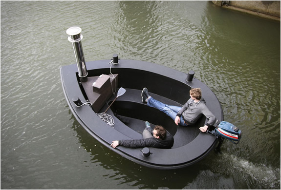 hot-tug-jacuzzi-boat-3.jpg | Image
