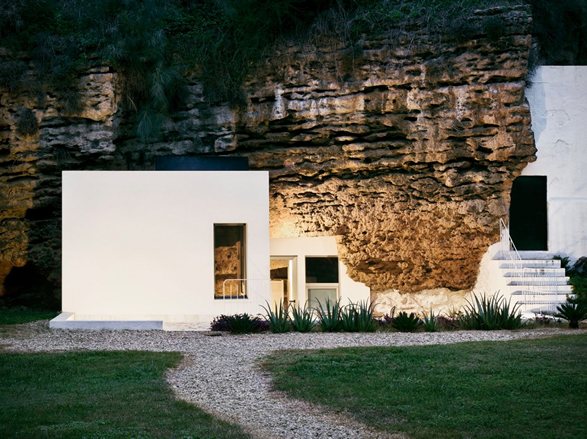house-cave-13.jpg