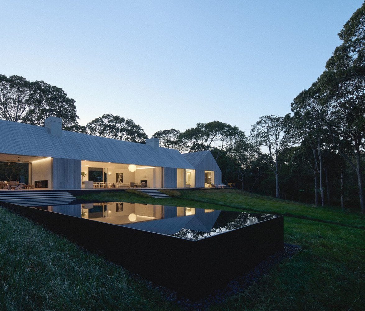 house-on-sag-harbor-04-exterior-pool-dusk-1174x1000.jpg | Image