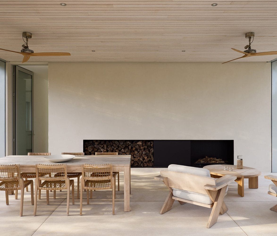 house-on-sag-harbor-08-outdoor-dining-patio-1174x1000.jpg | Image