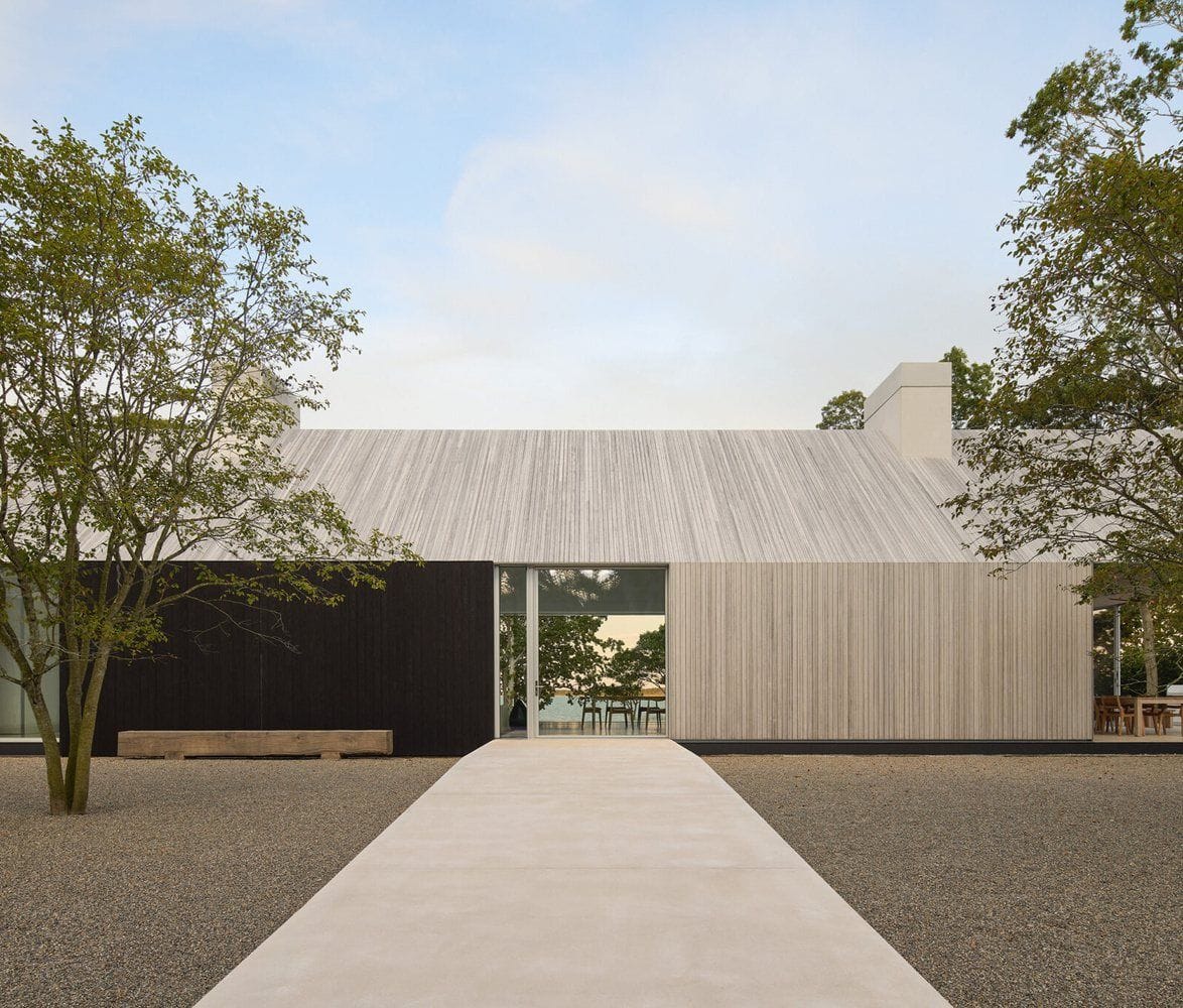 house-on-sag-harbor-12-entry-courtyard-approach-1174x1000.jpg | Image