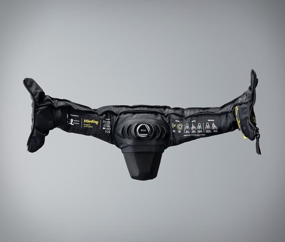 hovding-3-airbag-helmet-3.jpg | Image