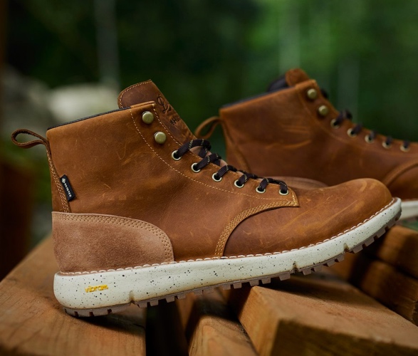 huckberry-danner-logger-917-boots-6.jpg