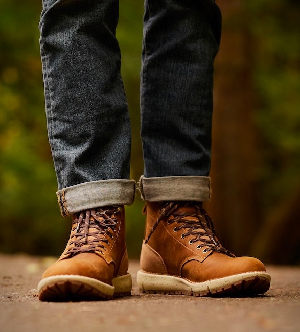 huckberry-danner-logger-917-boots-7.jpg