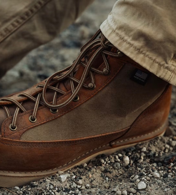 huckberry-danner-waxed-canvas-danner-light-6.jpg