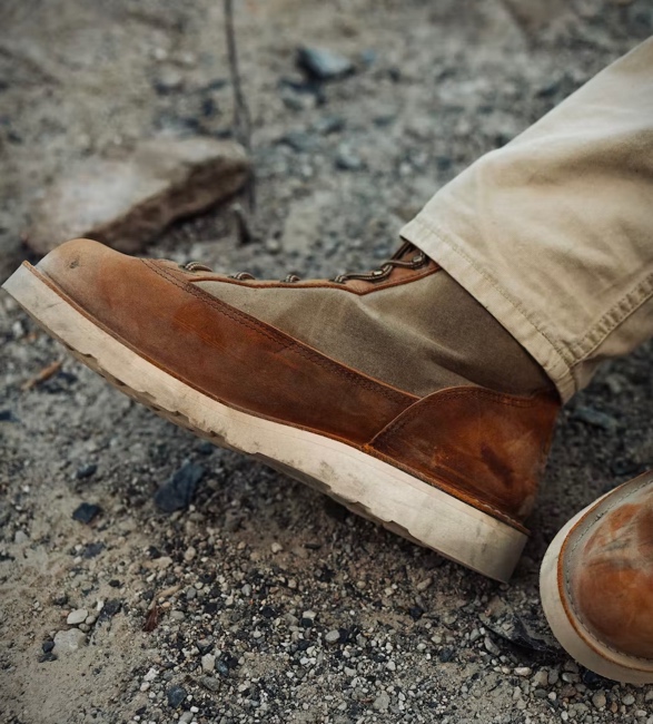 huckberry-danner-waxed-canvas-danner-light-7.jpg