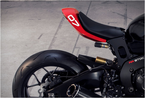 Honda cbr1000rr street fighter hotsell