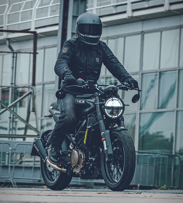 husqvarna-svartpilen-401-2022-11.jpg