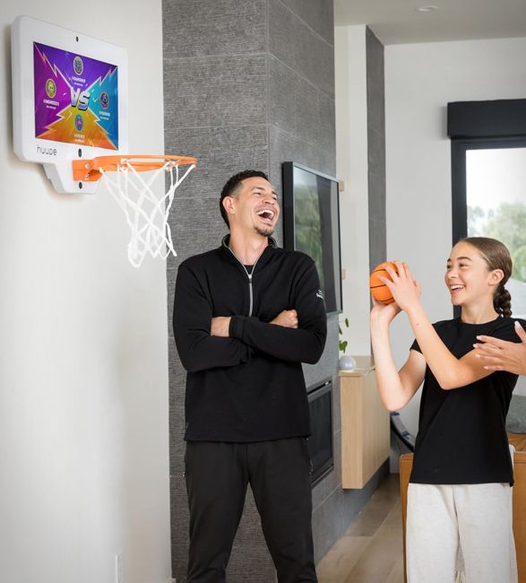 huupe-mini-basketball-game-console-2.jpg | Image
