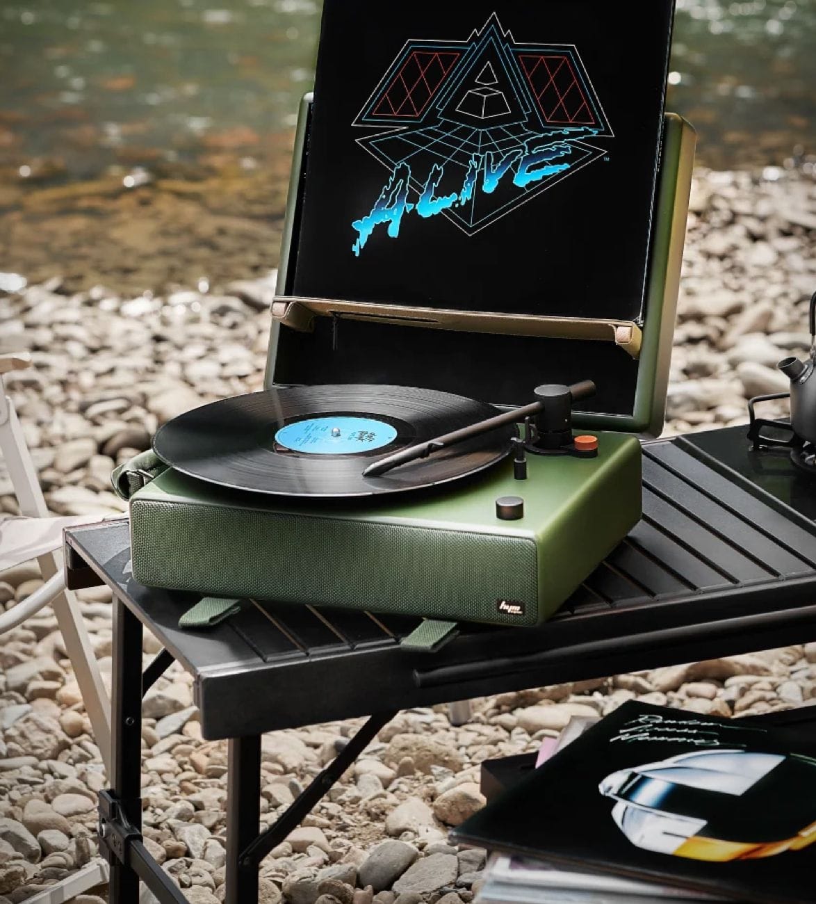 hym-togo-turntable-4.jpg | Image