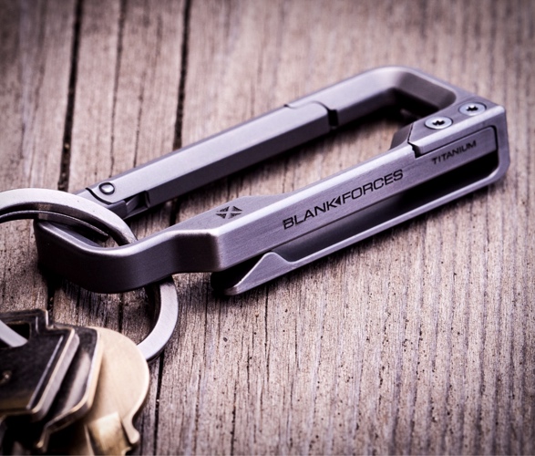 hyperlink-titanium-edc-carabiner-7.jpg