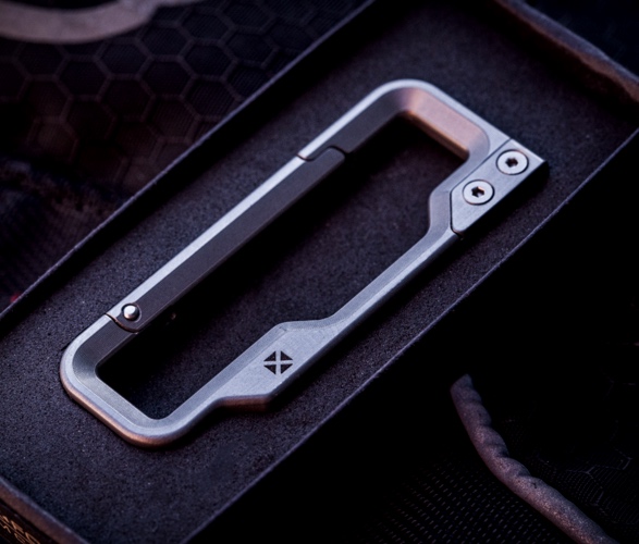 hyperlink-titanium-edc-carabiner-8.jpg