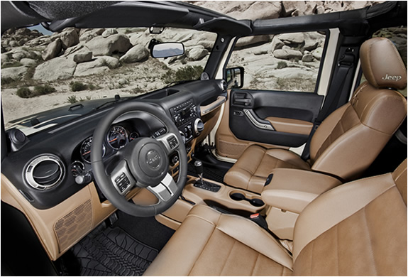 img_2011_jeep_wrangler_mojave_5.jpg | Image