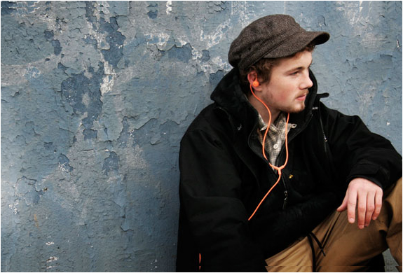 img_aiaiai_swirl_earphones_3.jpg | Image