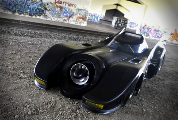 img_batmobile_turbine_powered_2.jpg | Image