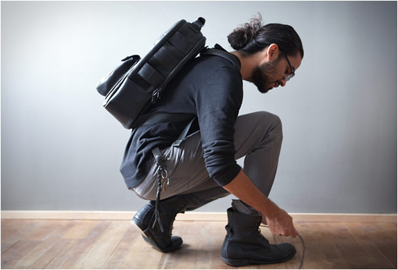 img_black_leather_killspencer_utility_bag_5.jpg | Image