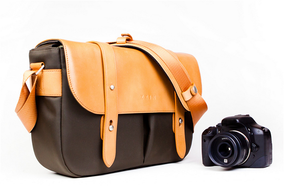 img_classic_leather_camera_bag_2.jpg | Image