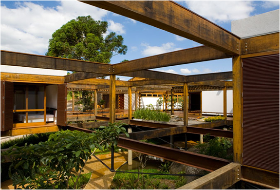 img_grid_house_2.jpg | Image