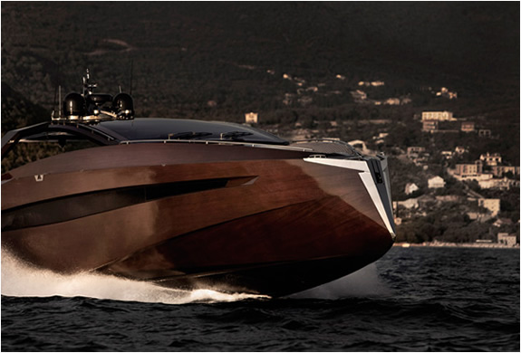 img_hedonist_yacht_artofkinetik_2.jpg | Image