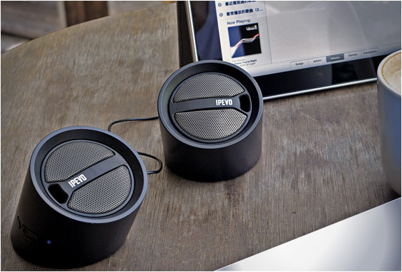 img_ipevo_tubular_wireless_speakers_2.jpg | Image