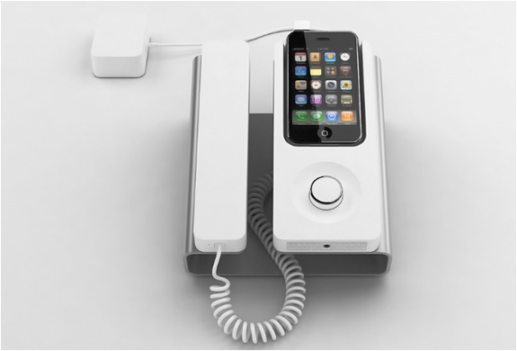 img_iphone_desk_dock_2.jpg | Image
