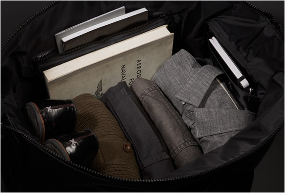 img_killspencer_weekender_bag_5.jpg | Image