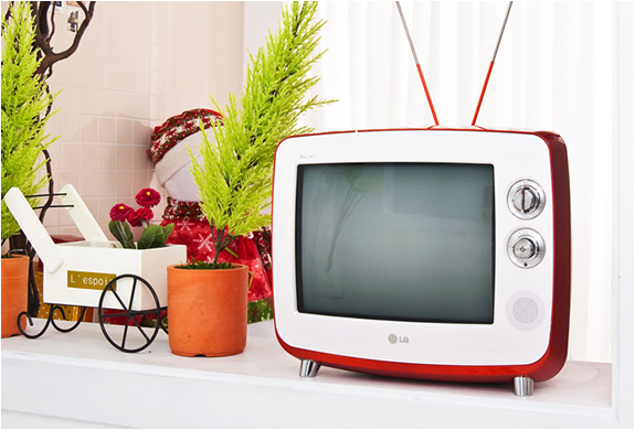 img_lg_retro_tv_2.jpg | Image
