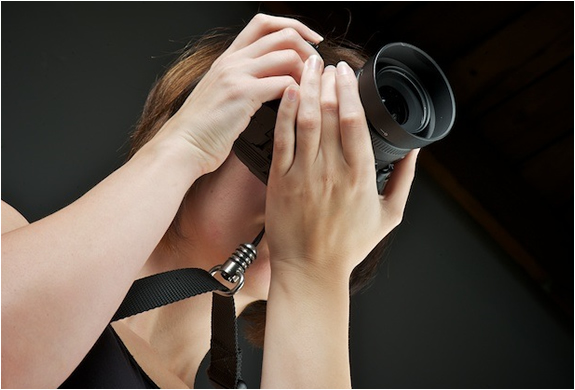 img_luma_loop_camera_sling_2.jpg | Image
