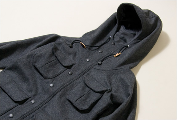 img_mountain_hooded_parka_seth_3.jpg | Image