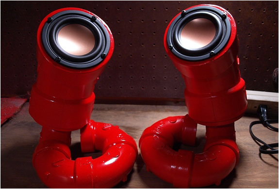 img_red_lobster_speakers_2.jpg | Image