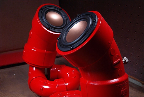 img_red_lobster_speakers_4.jpg | Image