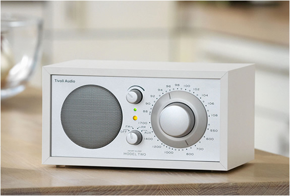 img_tivoli_radio_model_one.jpg | Image