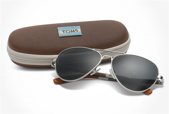 img_toms_eyewear_5.jpg | Image