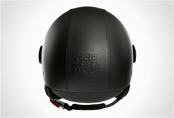 img_trussardi_1911_momodesign_helmet_3.jpg | Image