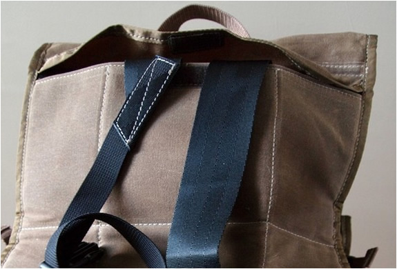img_waxed_porteur_rack_pack_laplander_bags_4.jpg | Image