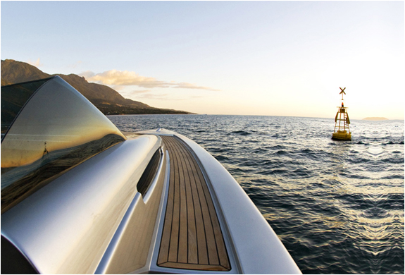 img_zonda42_boat_3.jpg | Image