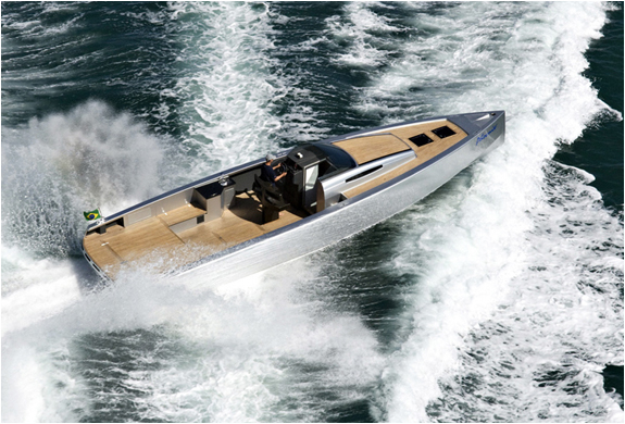 img_zonda42_boat_4.jpg | Image