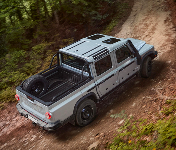 ineos-grenadier-quartermaster-truck-8.jpg