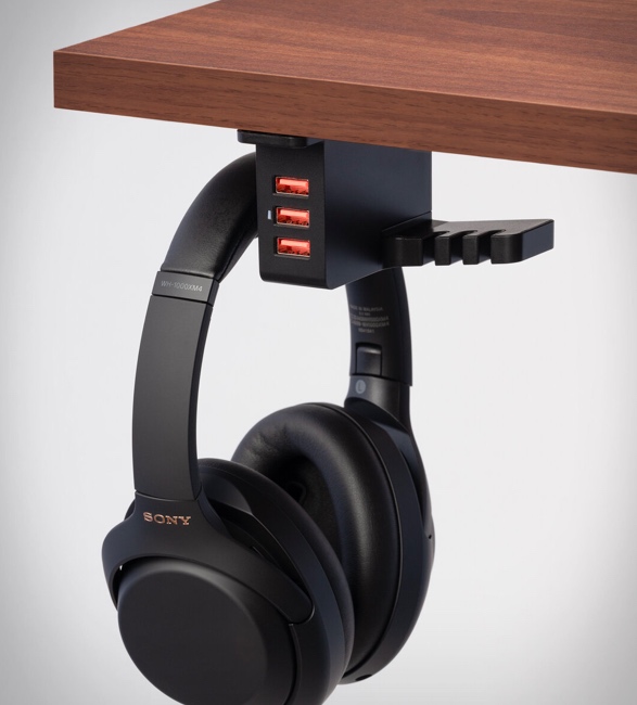 intension-tripod-standing-desk-7.jpg