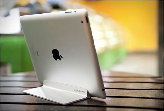 ipad-magnus-magnetic-stand-2.jpg | Image