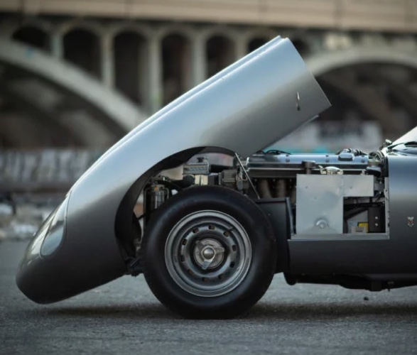 jaguar-e-type-low-drag-coupe-5.jpg