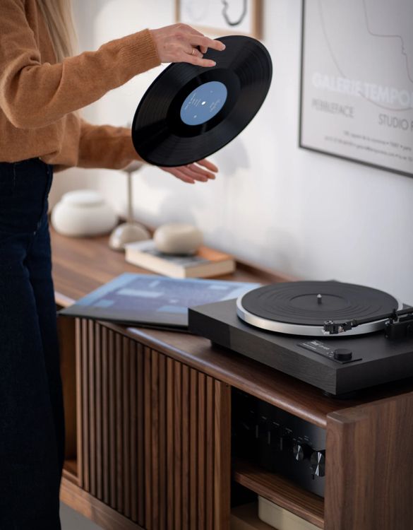 jamm-low-160-record-player-console-5.jpg | Image