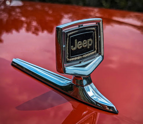 jeep-grand-wagoneer-restomod-8.jpeg