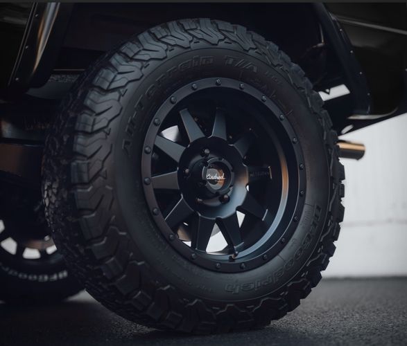 kindred-black-ice-bronco-3.jpg | Image