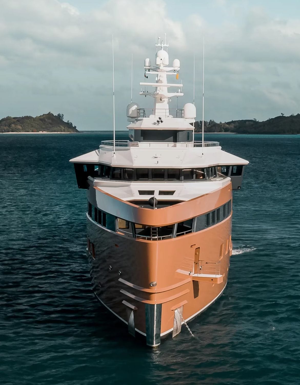 la-datcha-expedition-yacht-1.jpg | Image