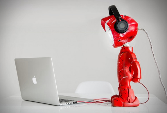 lampster-robo-lamp-5.jpg | Image